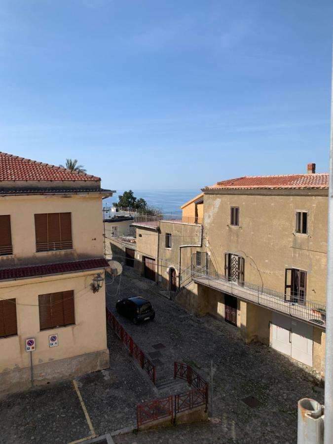 Al Castello Apartment Fiumefreddo Bruzio Εξωτερικό φωτογραφία